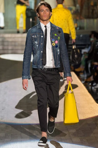 Look 2